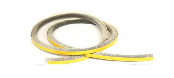 Štetina protiprachová s lepidlom; 6,9x13