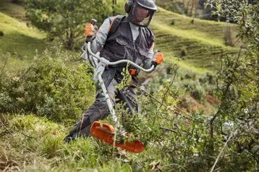 Profesionálny benzínový krovinorez Stihl FS 311